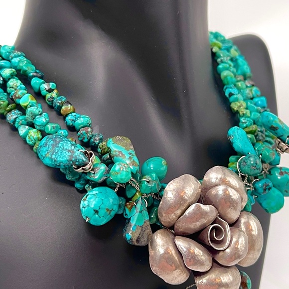 VINTAGE | NWOT
Beautiful Barse Turquoise and Silver Floral Necklace - Picture 8 of 16